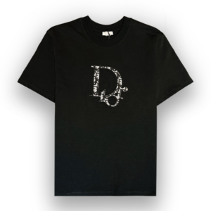 embroidered-logo-t-shirt
